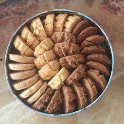 小熊饼干吃瓜,小熊饼干与瓜果乐园的奇幻之旅