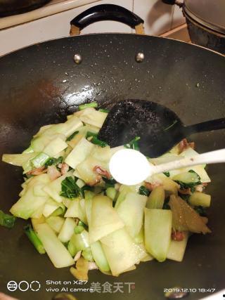 扶手瓜炒菜咋吃,家常美味，营养丰富的健康佳肴